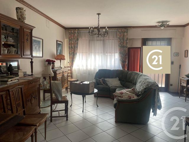 maison à vendre - 7 pièces - 192.17 m2 - GUESNAIN - 59 - NORD-PAS-DE-CALAIS - Century 21 La Chartreuse