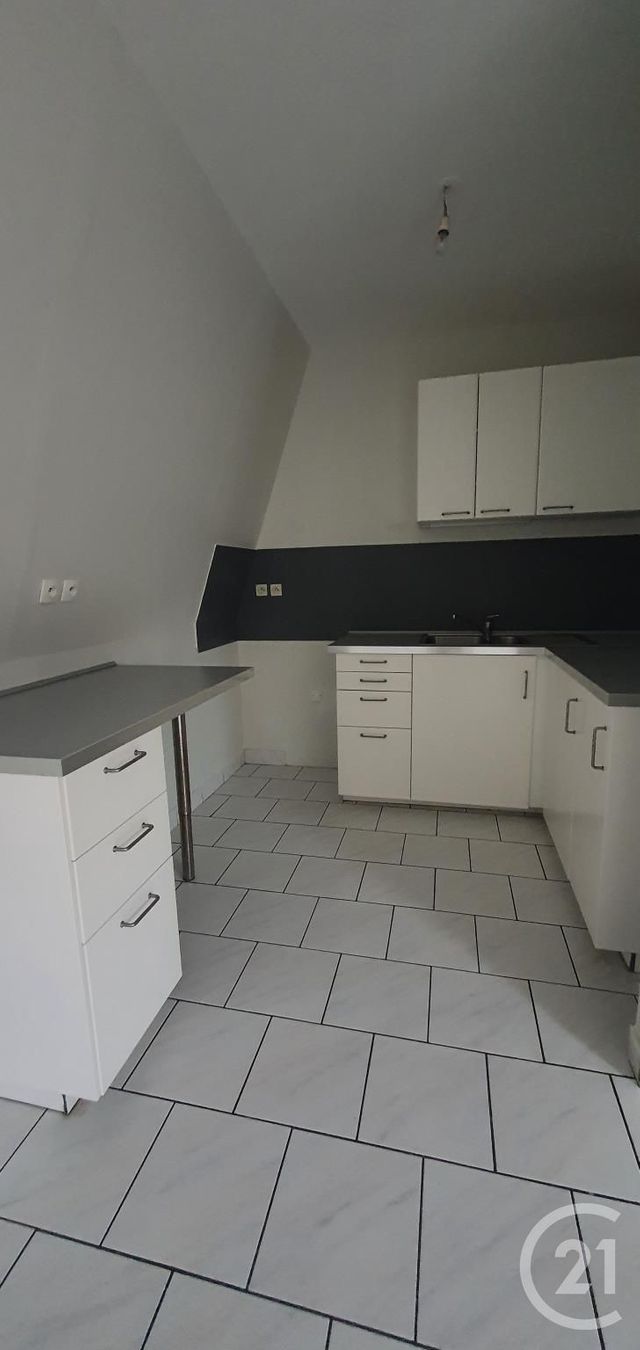 Appartement F2 à louer - 2 pièces - 58.82 m2 - DOUAI - 59 - NORD-PAS-DE-CALAIS - Century 21 La Chartreuse